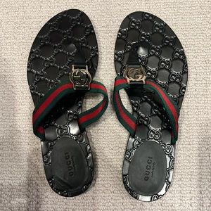Gucci thong sandal Sz 38 NEW
